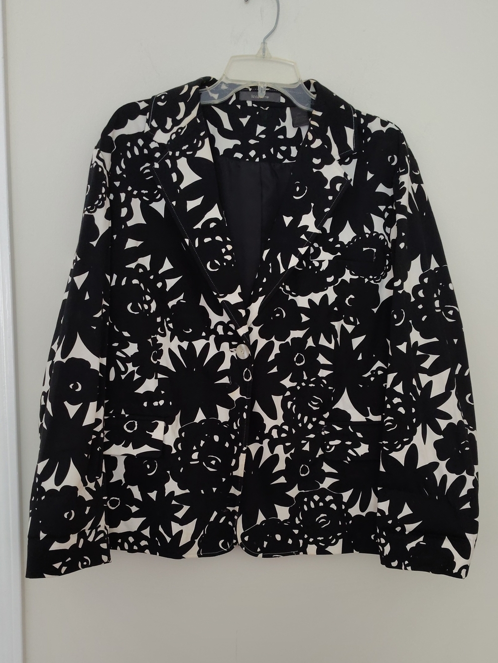Liz Claiborne Black and White Floral Print Pant Suit Size 16